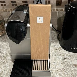 Nespresso silicone straws.